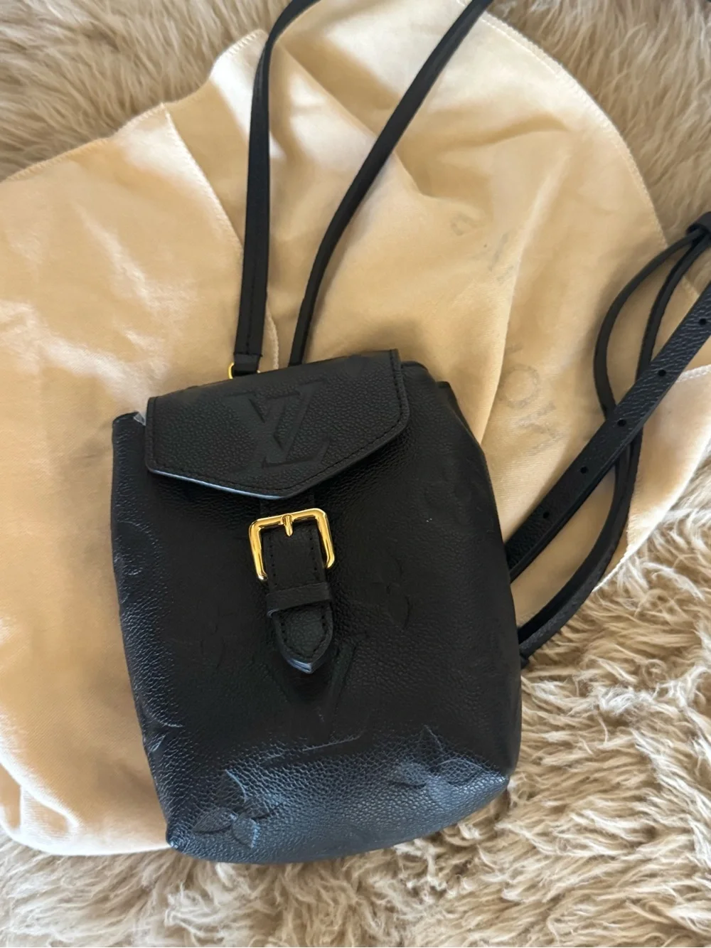 louis vuitton backpack buckle Palm Springs mini monogram canvas bamluxurystore Notable for its versatility Louis Vuitton Pre-Owned 2001 MM